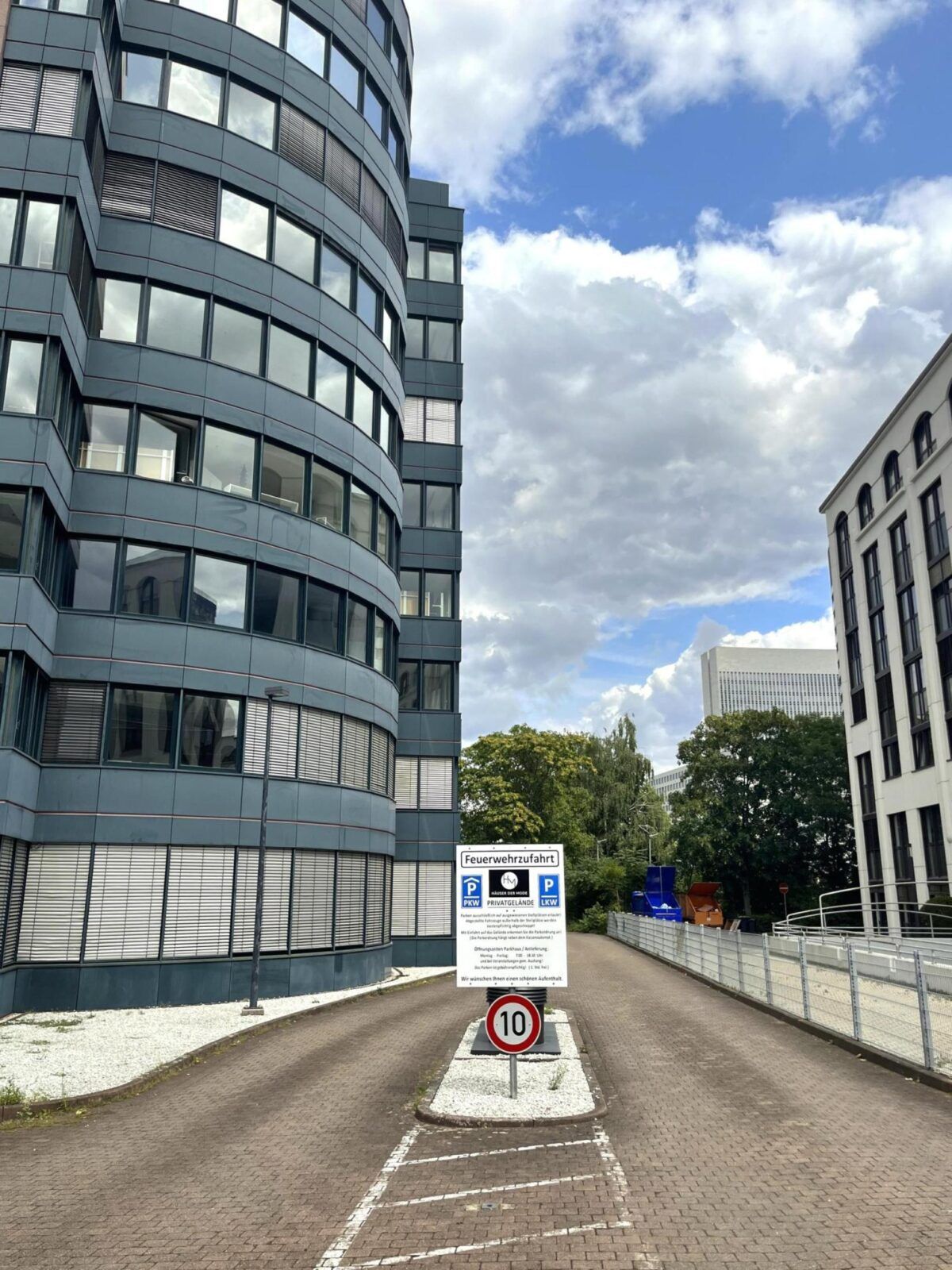 Cleverparken-24 Frankfurt – Valet - Parkhaus 3