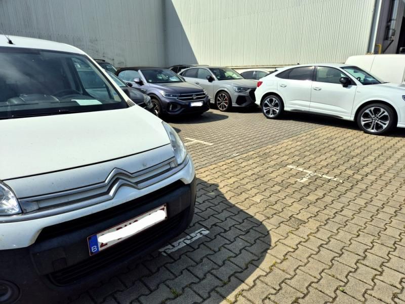 DUS Parking Düsseldorf – Valet - Außenparkplatz 3