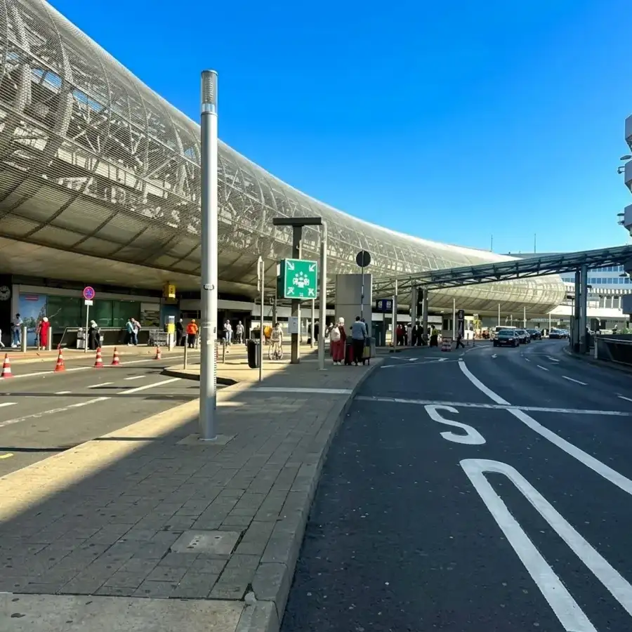 DUS Parking Düsseldorf – Valet - Außenparkplatz