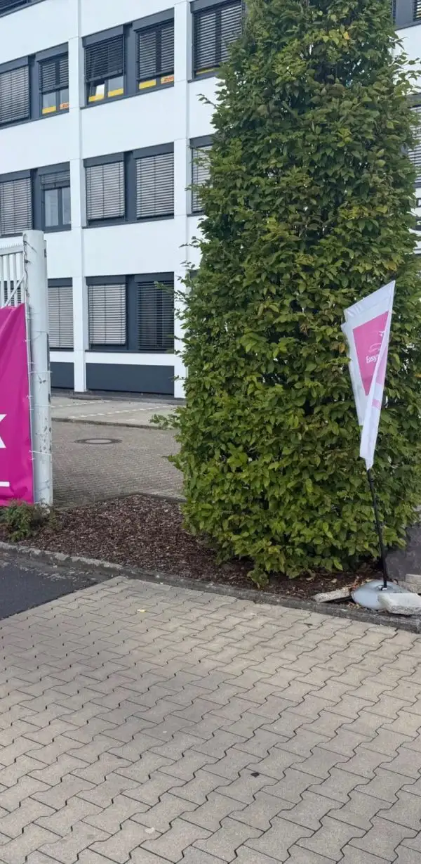 Easypark Airport Köln – Valet - Außenparkplatz