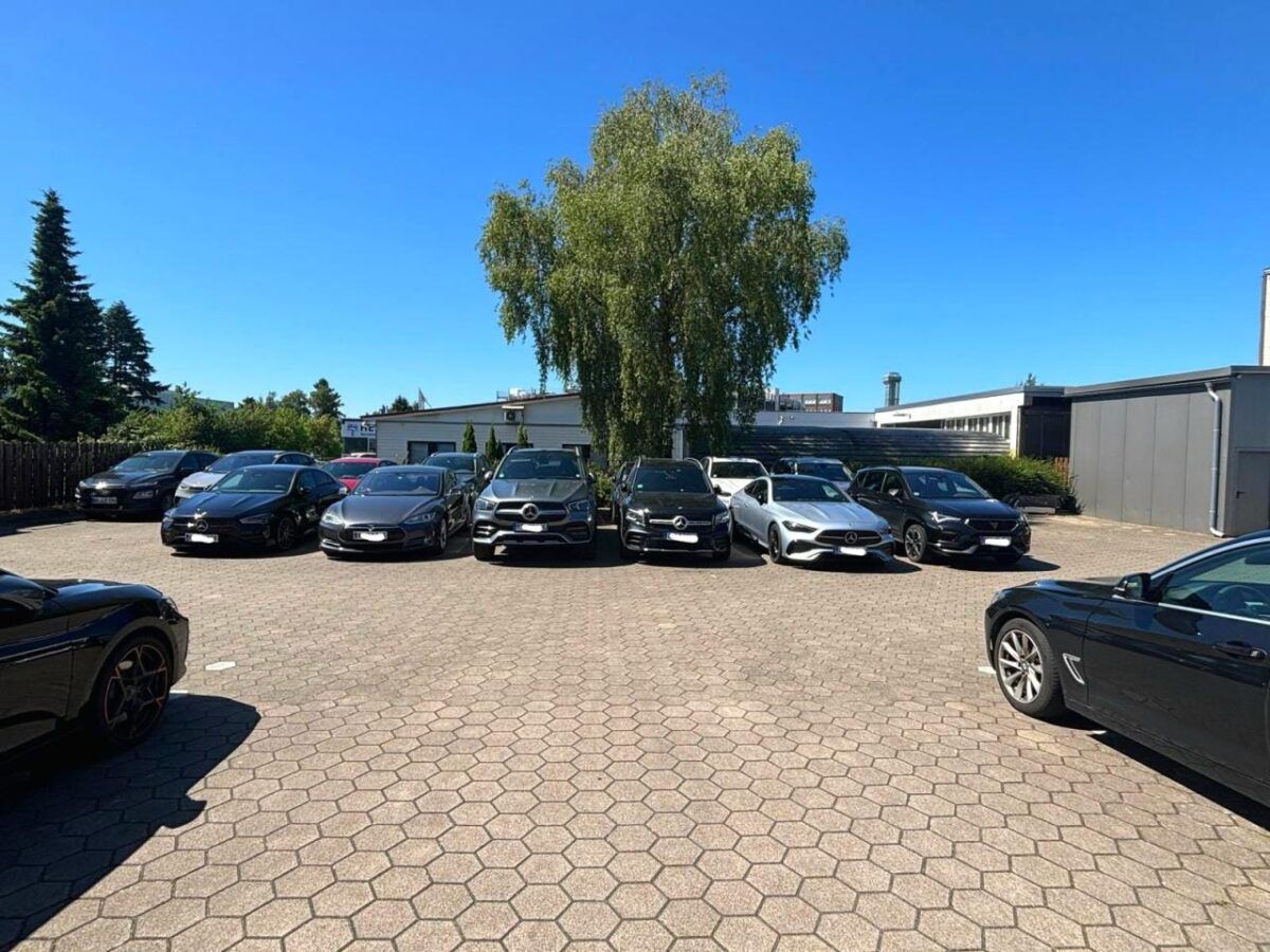 First Park & Fly Hamburg – Valet - Außenparkplatz 3