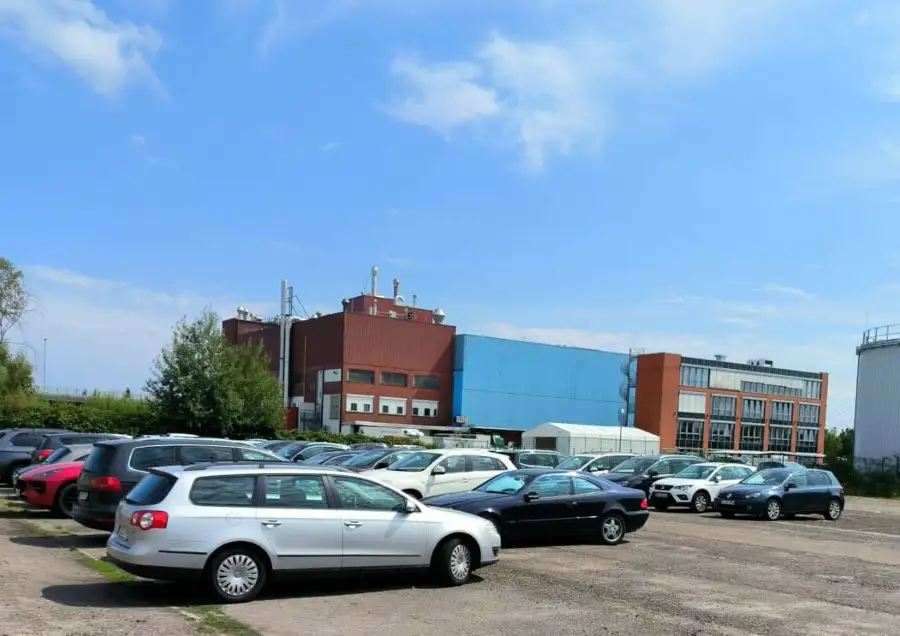 Holiday-Parking Bremen – Shuttle – Außenparkplatz