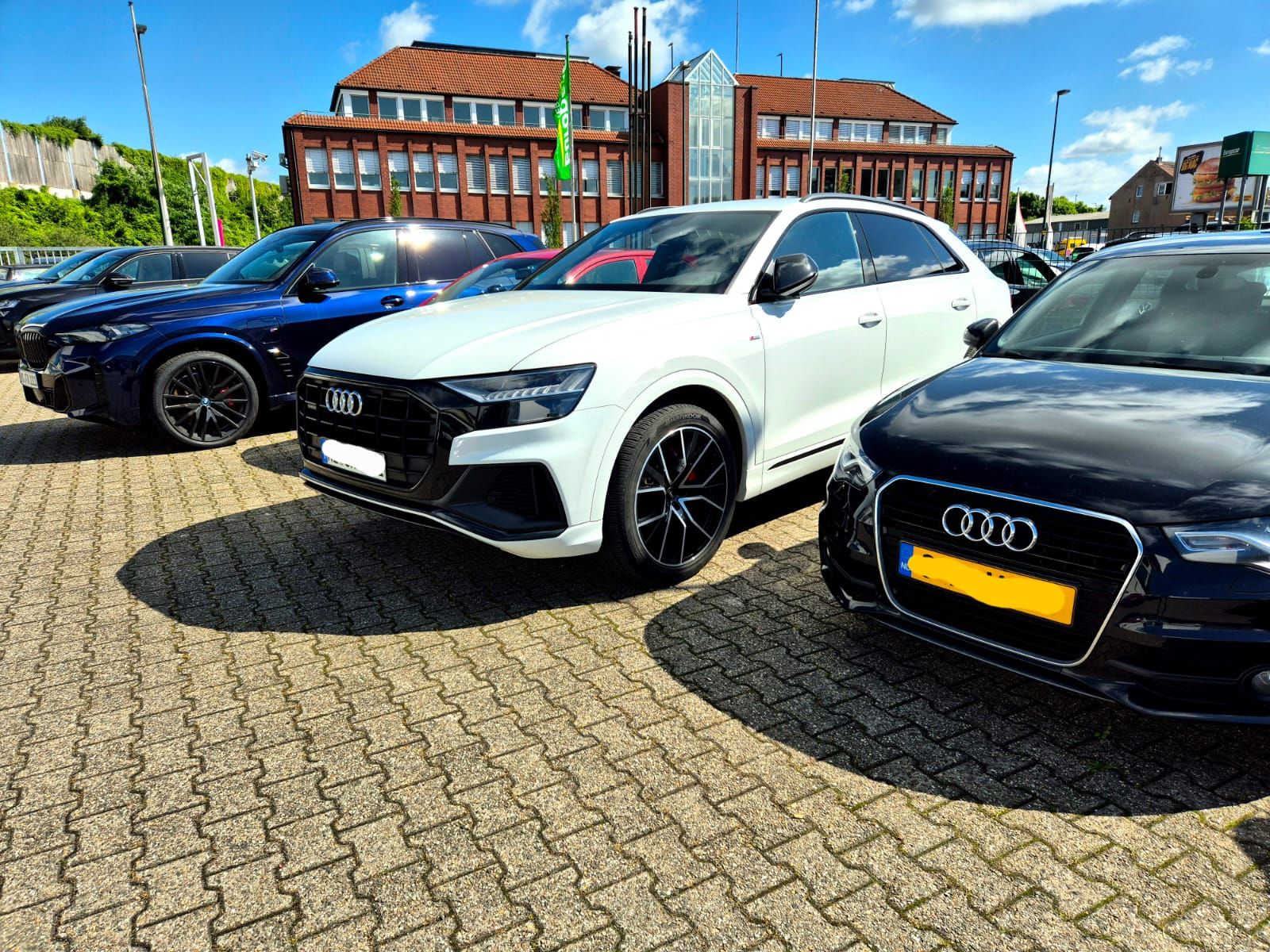 BigParking Düsseldorf - Shuttle - Außenparkplatz 3