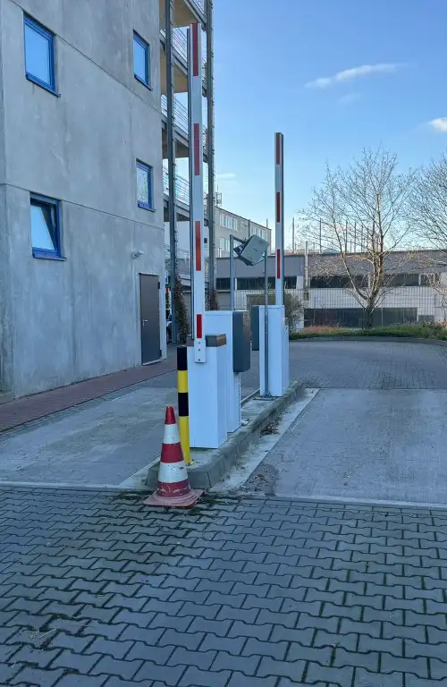 Park and Fly PRO Hamburg – Shuttle - Außenparkplatz (Oberdeck) 4