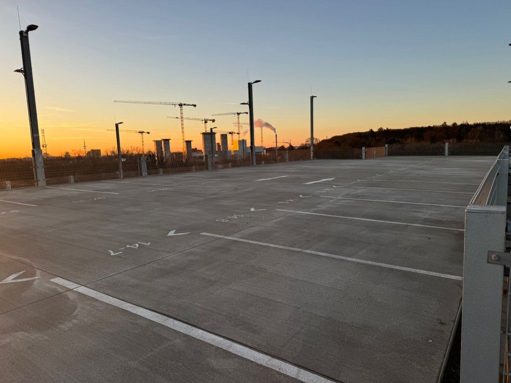 Park and Fly PRO Hamburg – Shuttle - Außenparkplatz (Oberdeck) 2
