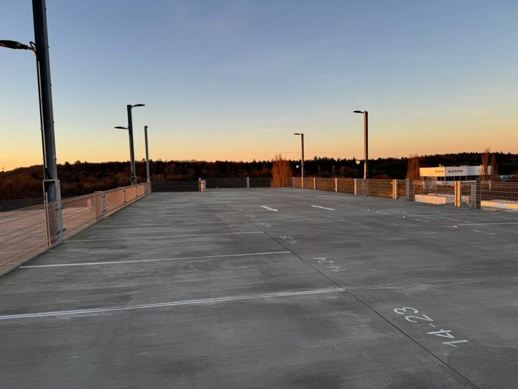 Park and Fly PRO Hamburg – Shuttle - Außenparkplatz (Oberdeck) 3