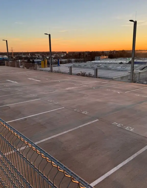 Park and Fly PRO Hamburg – Shuttle - Außenparkplatz (Oberdeck)