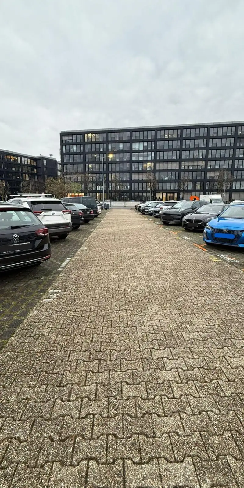 Safely-Parking Frankfurt – Valet - Außenparkplatz 2