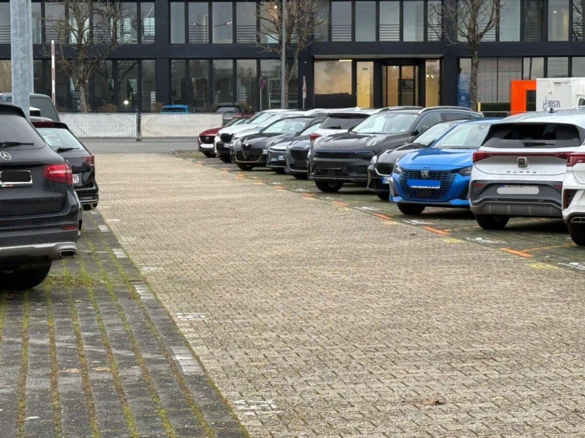 Safely-Parking Frankfurt – Valet - Außenparkplatz 4