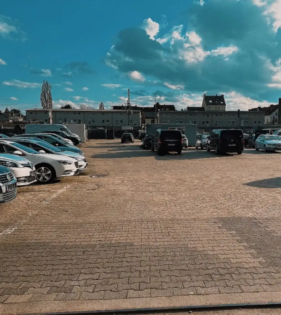 SafetyParking24 Frankfurt – Valet - Außenparkplatz