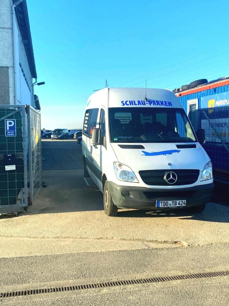 Schlau-Parken Leipzig – Shuttle – Außenparkplatz 3