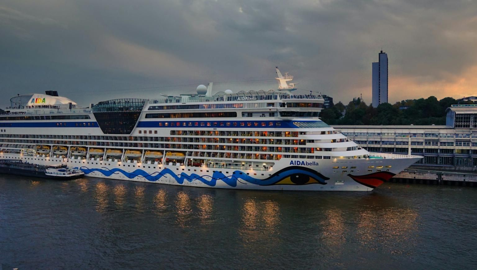 Hamburg Limanı'nda park etme – kruvaziyerinize rahatça başlayın