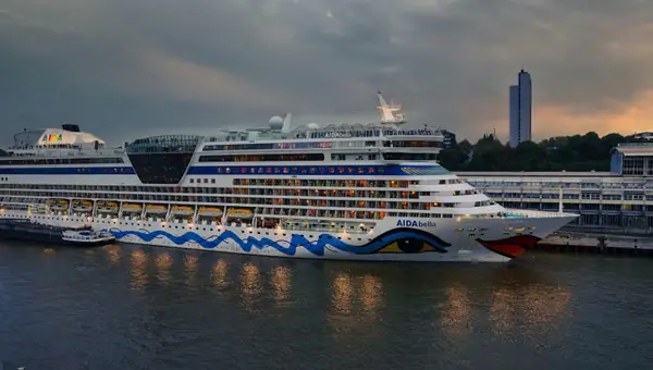 Hamburg Limanı'nda park etme – kruvaziyerinize rahatça başlayın